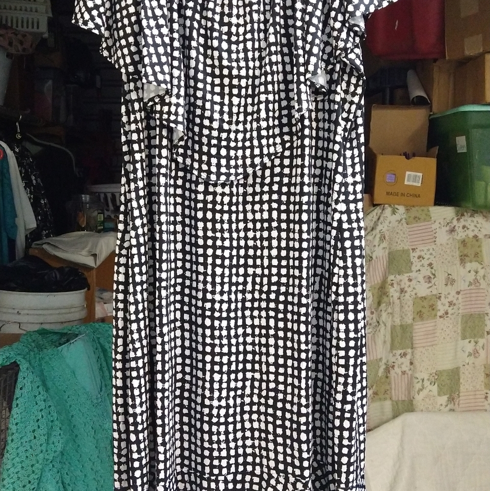 Black n white polka dot dress